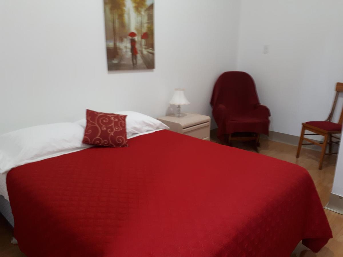 Mhotel Domaine L'envolee- Maison Fleurie Hotel Victoriaville
